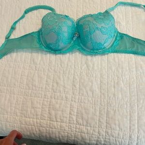 Teal Victoria’s Secret bra